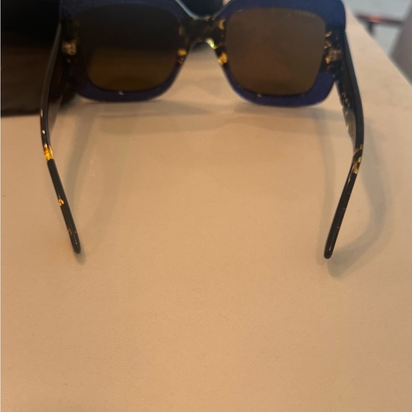 Rare New Gucci sunglasses - Picture 9 of 9